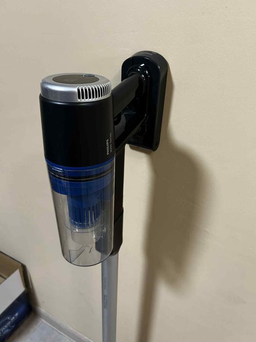 Вертикална прахосмукачка Philips 3000 series