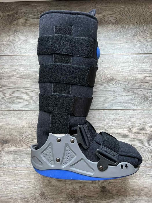 Ортеза за десен крак