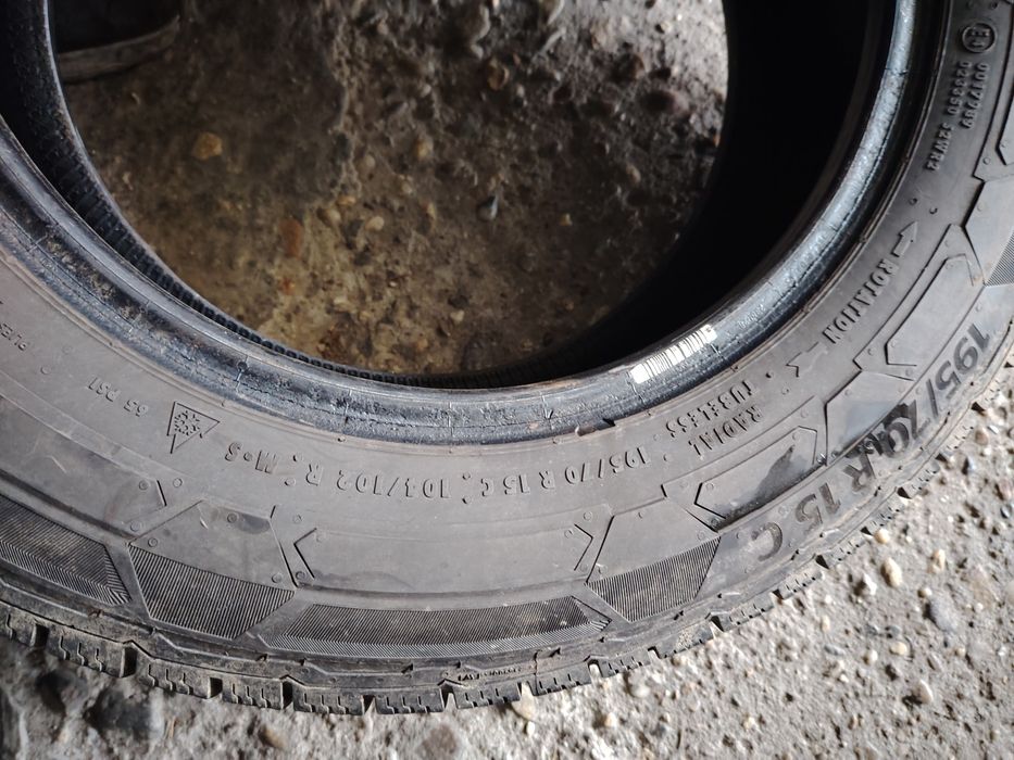 195/70 R15 C Continental VanContactWinter M+S