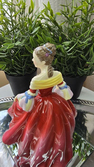 Порцеланова фигура Royal Doulton