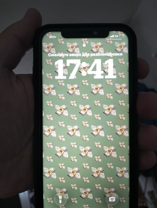 Продам айфон 11 состояние хорошее