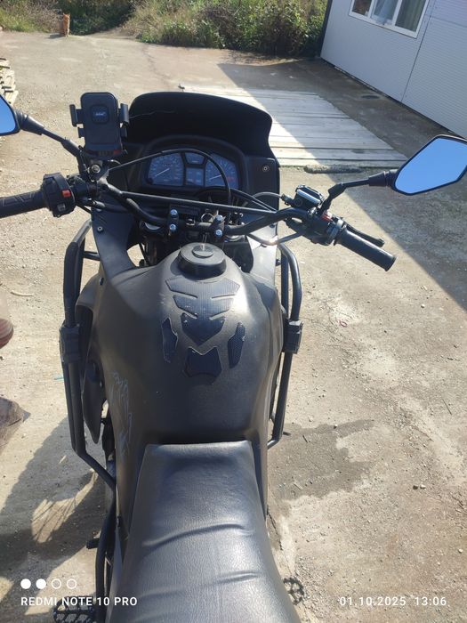 Honda Transalp xl600( Motocicleta Touring, enduro)