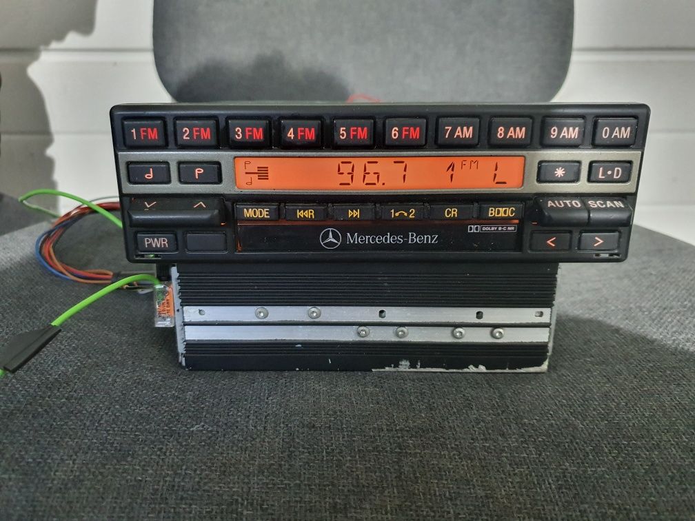 Vand radio casetofon becker w124/w126/w201/w123