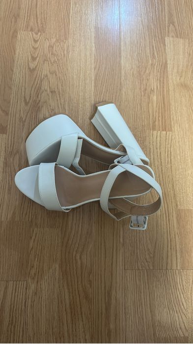 Продам новые заказала с тему