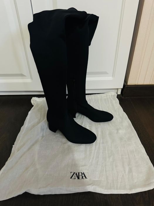 Cizme lungi Zara , negre , numarul 36