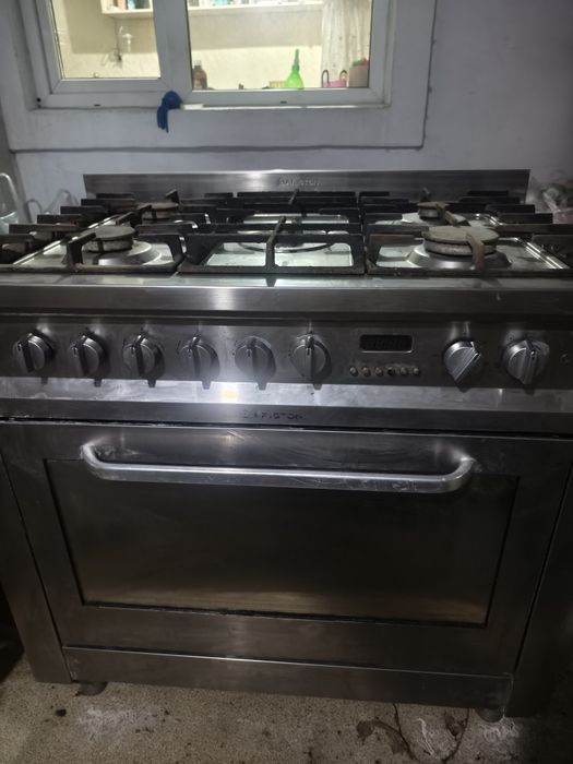 Плита Hotpoint Ariston гибрид газ/электро