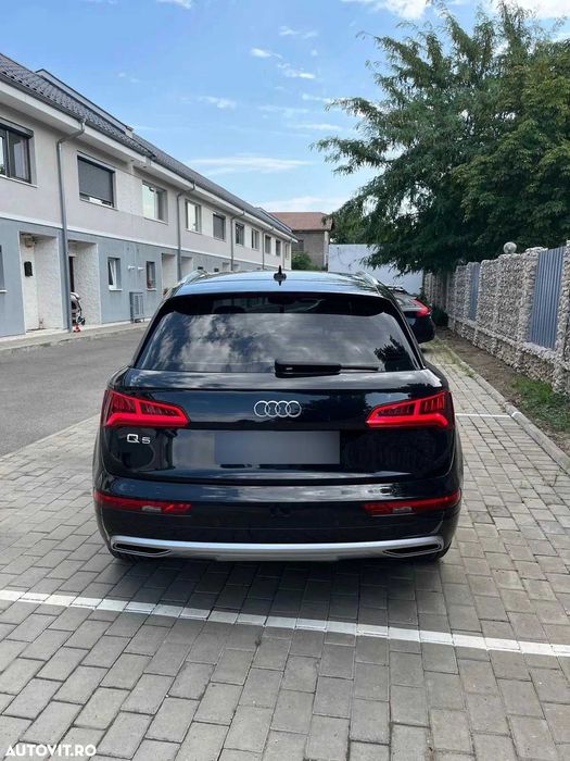 Audi Q5 2.0 TDI Quattro / LED Matrix / Pilot adaptiv / Virtual Cockpit