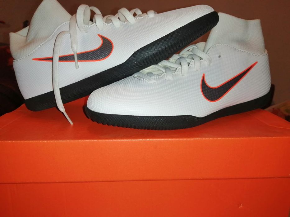Nike  fotbal în sala