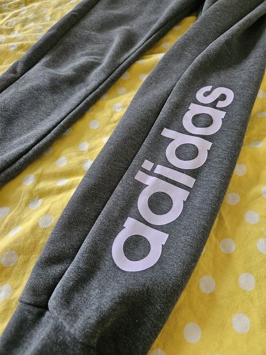 Дамски анцунг Adidas