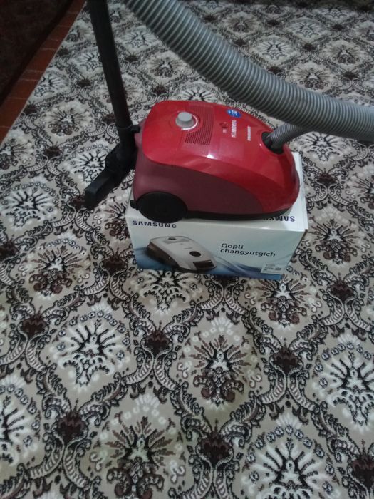 Продаётся пылесос Samsung в хорошем состоянии. Работает нормально. Зв.