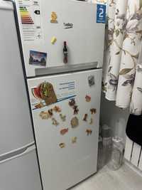 Продаем Холодильник.