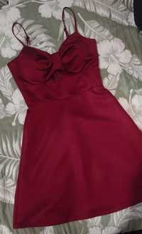 Красное новое  платье