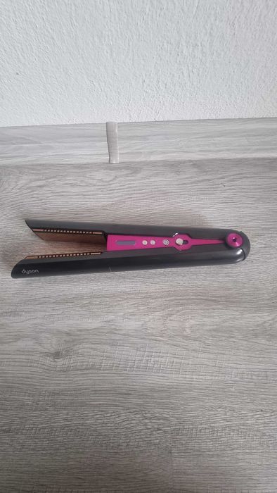 Преса за коса DYSON CORRALE HS03 чети описанието
