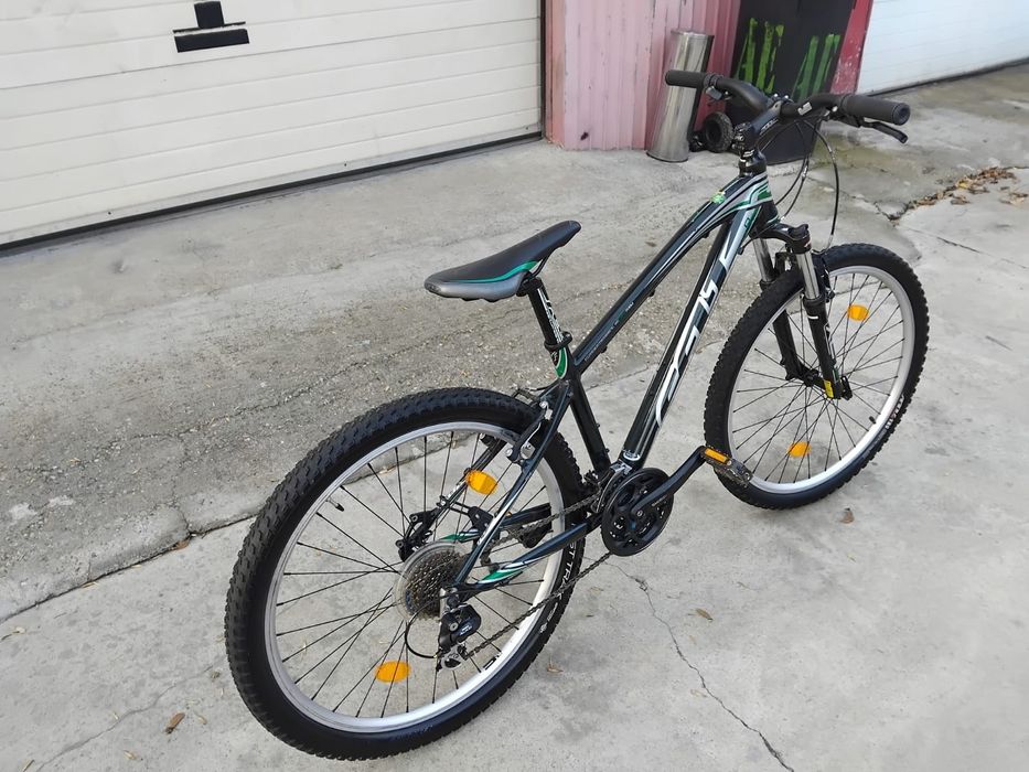 Vând bicicleta din aluminiu