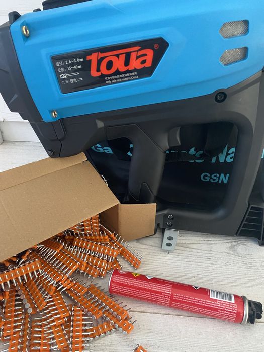 Cuie si gaz pistol Max, dewalt sau wurth