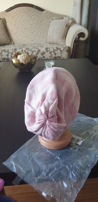 Caciula Victoria's Secret, originala, SUA cu 2 fete