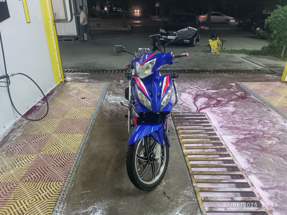 Bikeland avangard moped sotiladi , 110cc holati ideal 20000 probeg