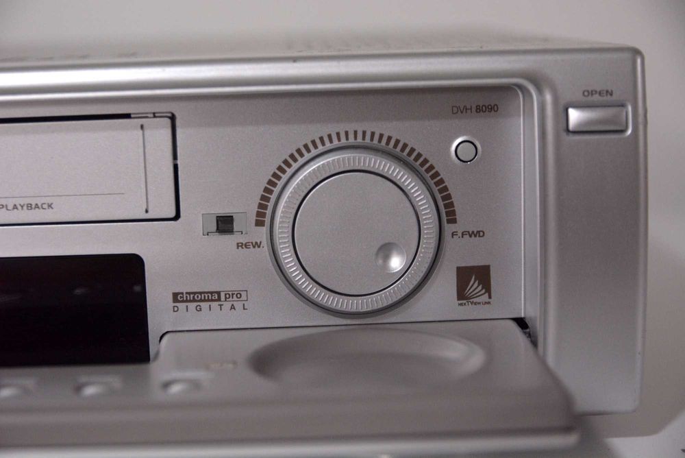 Videorecorder,Video recorder D-VHS Thomnson.