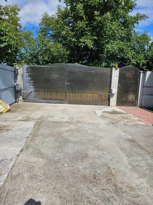 Casa ultracentral Budesti independenta energetic (cu panouri solare )