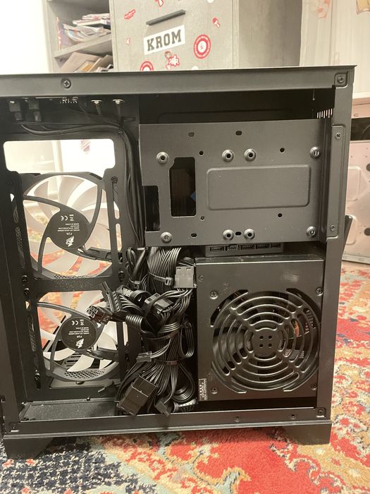 Vand pc de gaming ….