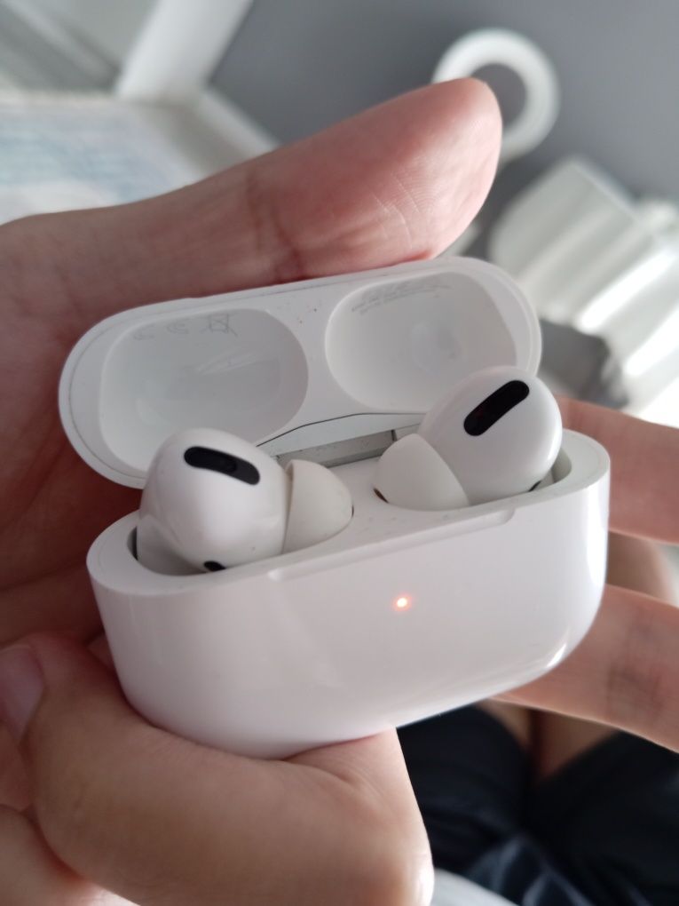 Продаётся Airpods Pro