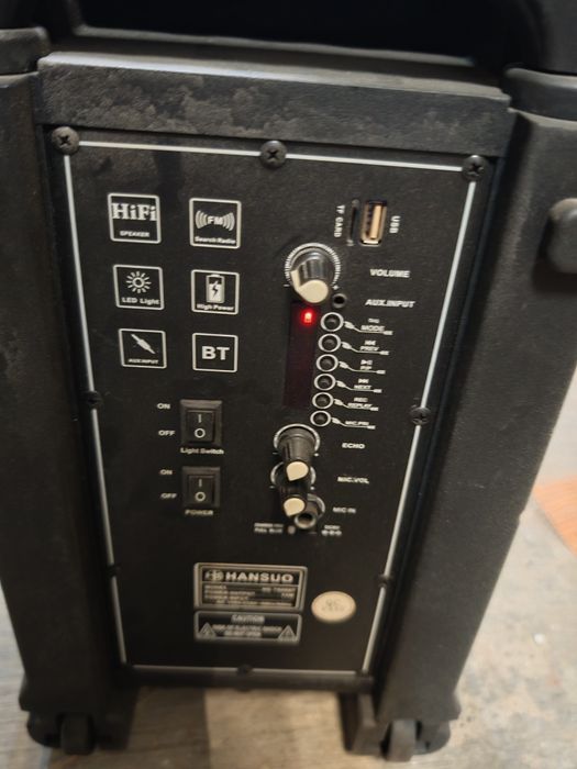 Boxa portabila cu microfon