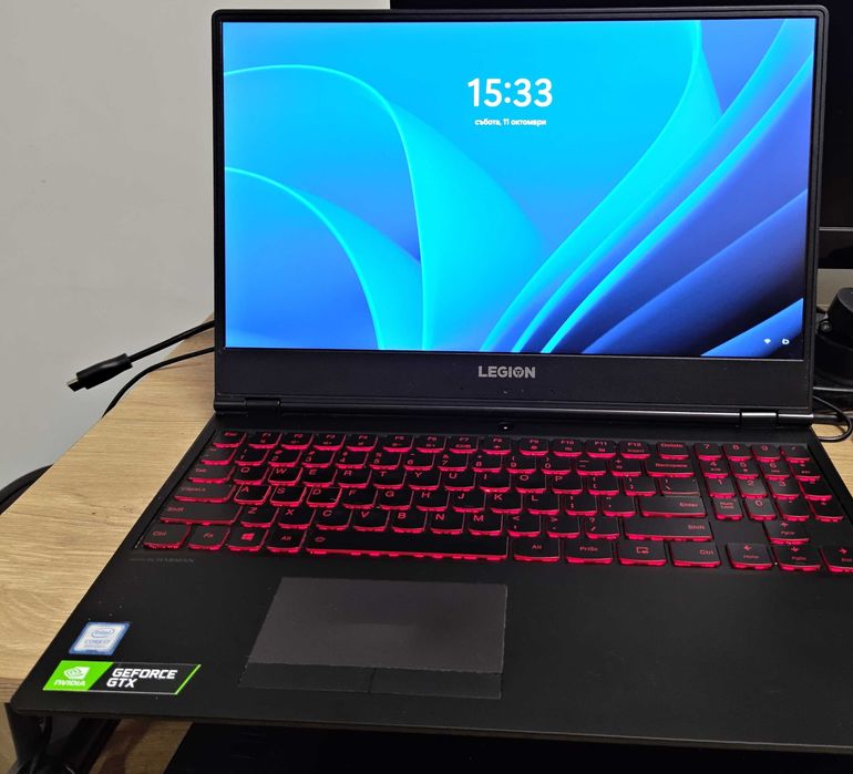 Lenovo Legion Y7000 Геймърски лаптоп