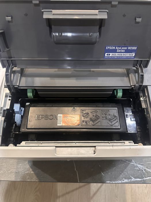 Epson AcuLaser m2000