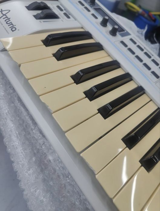Clapa MIDI Arturia Analog Experience 49