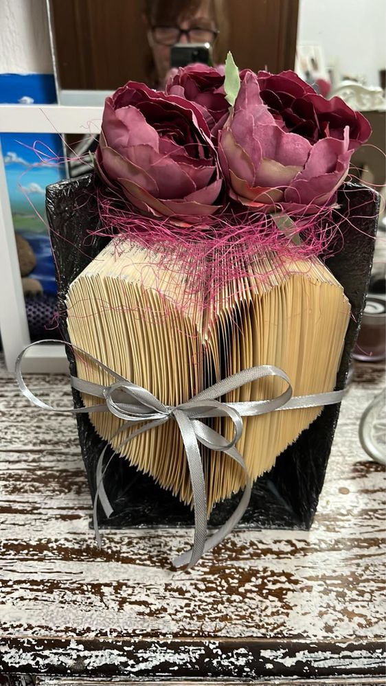 Картини с морски камъчета и книжно оригами