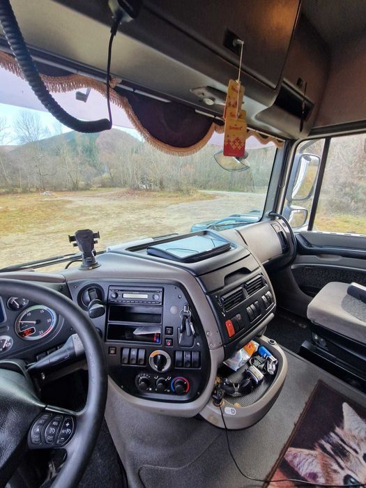 Ansamblu DAF XF 105 (410 CP) + Semiremorcă decopertabila KRONE