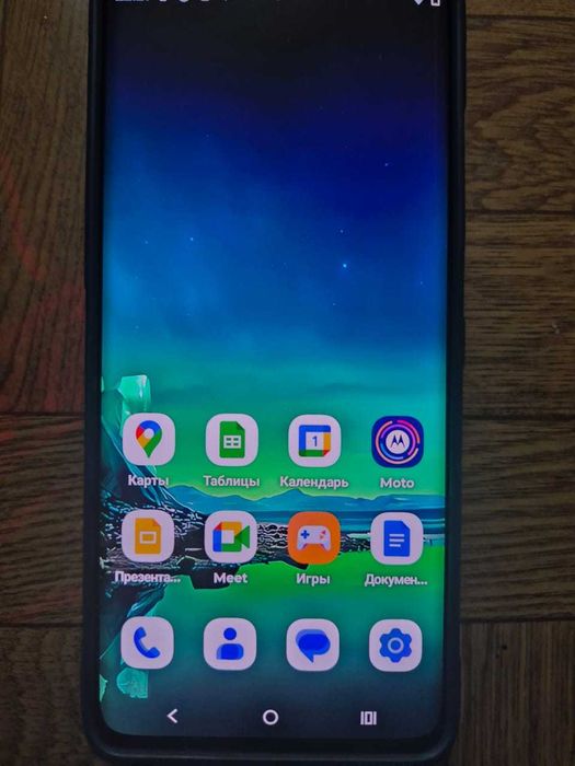 продается Motorola Edge 40 Neo 12/256 гб