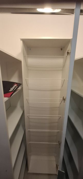 Vand pantofar cu oglinda 198 x 50x 28 fara defecte