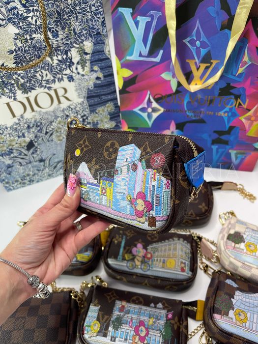 Poseta mica - Louis Vuitton cu imprimeuri