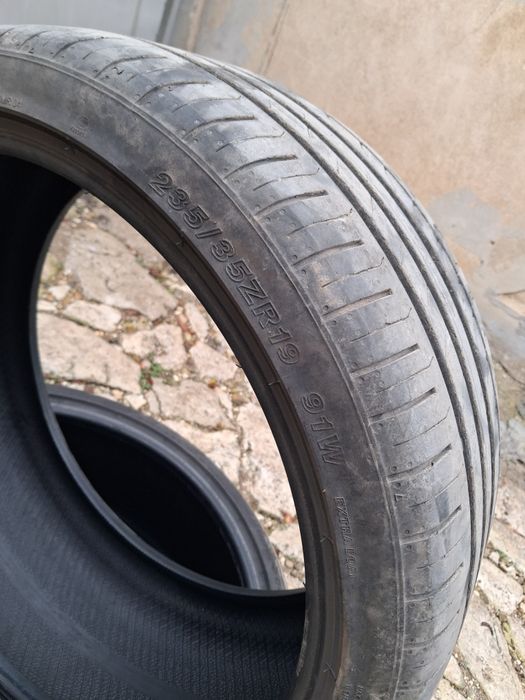 Летни гуми 235/35 R19