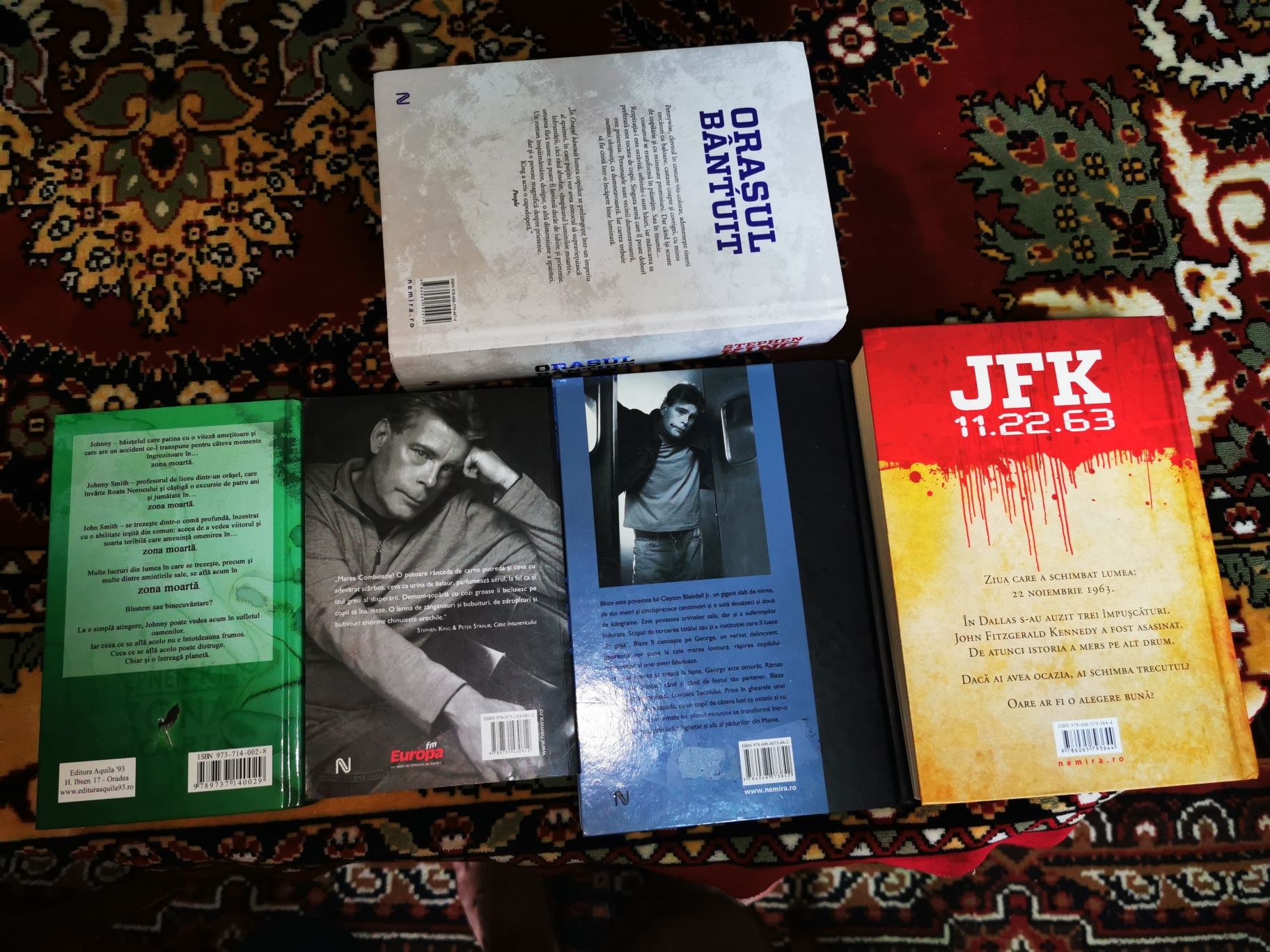 Cutia cu fantome Joe Hill, La miezul noptii complet Stephen King