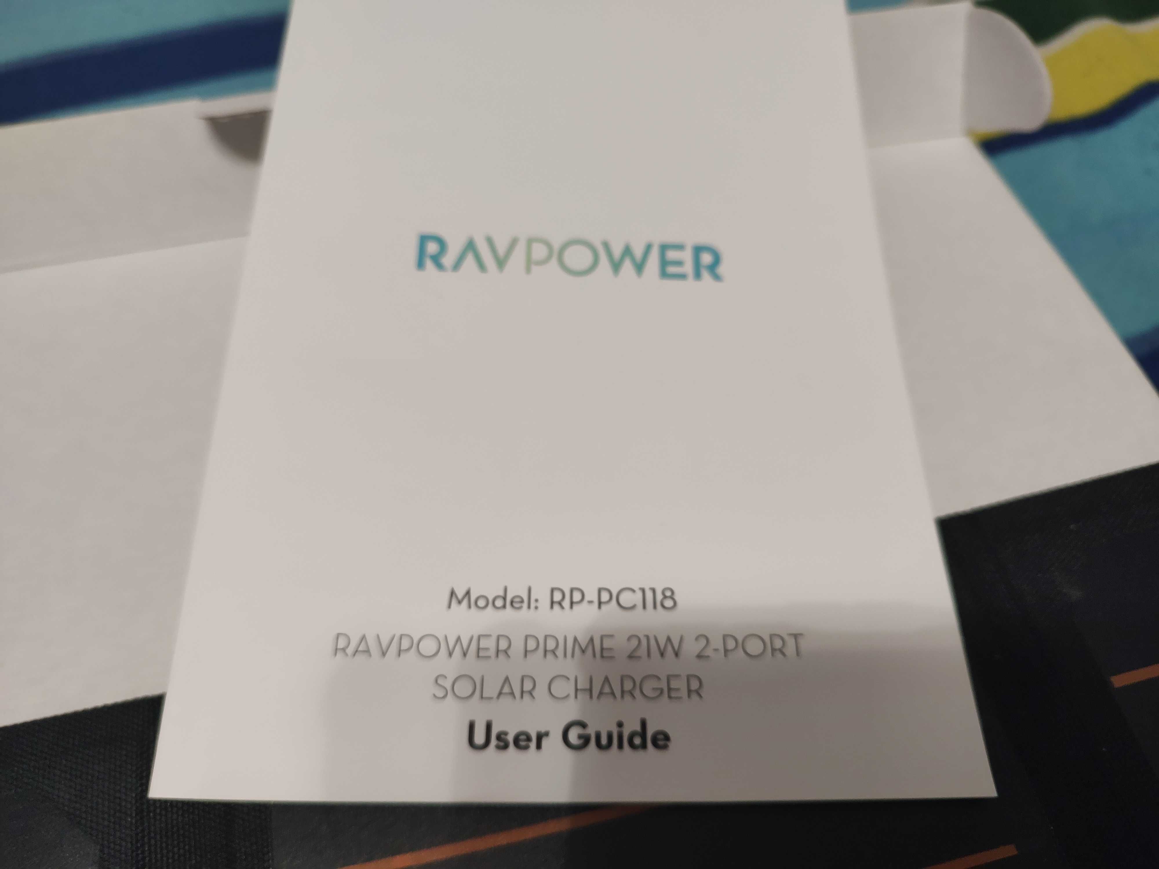 Încărcător solar cu două porturi RAVPOWER Prime 21W