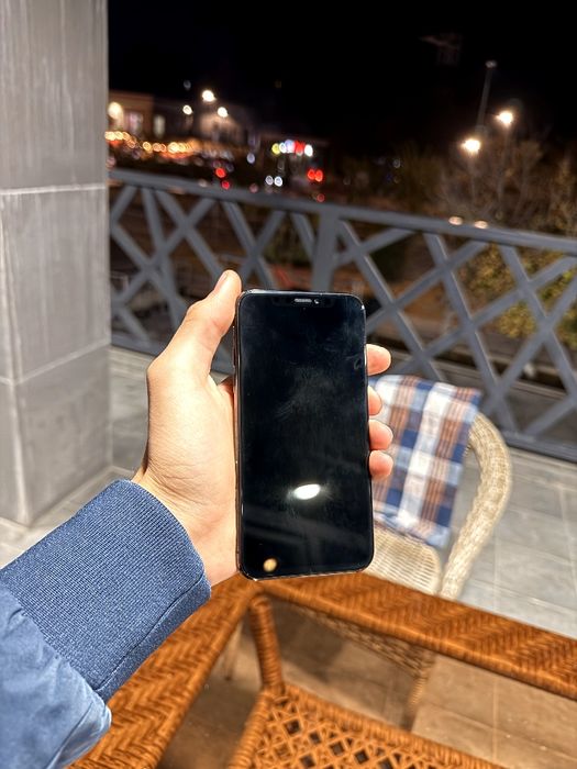 Iphone x sotiladi