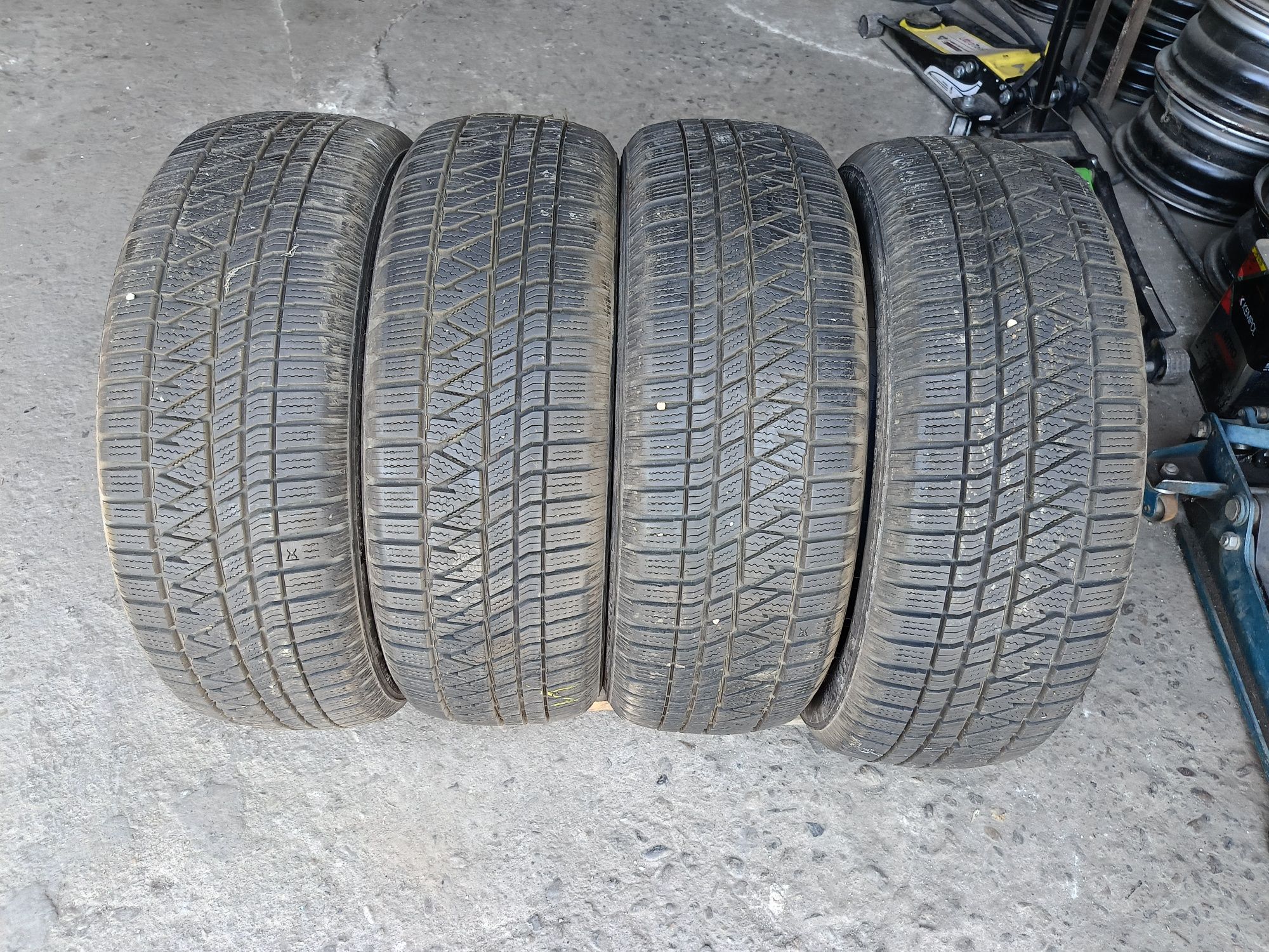 Зимни гуми -19цола -225/55-1бр.-99лв."KUMHO"