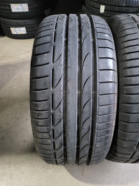 235/40/19 BRIDGESTONE 2бр