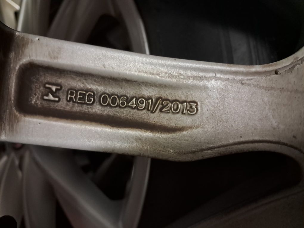 17" VW Tiguan, Touran, Sharan, Passat, Caddy Оригинални джанти 5x112