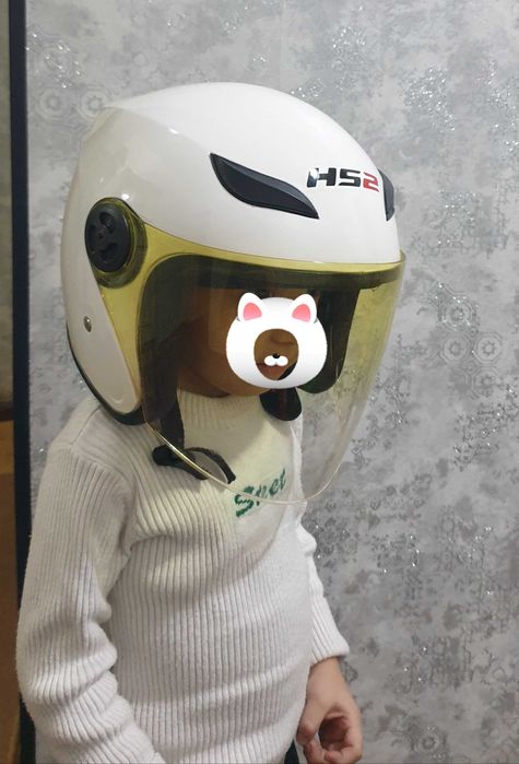 Motosikl kiyim boshi, shlem.