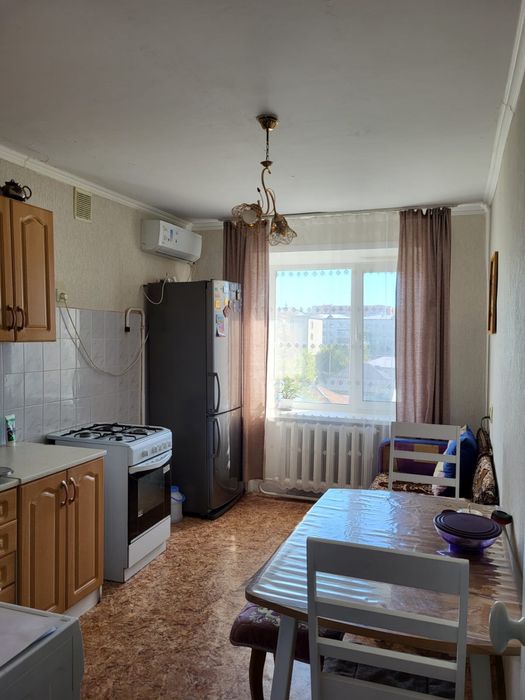 1 комнатная возле университета Шокановского