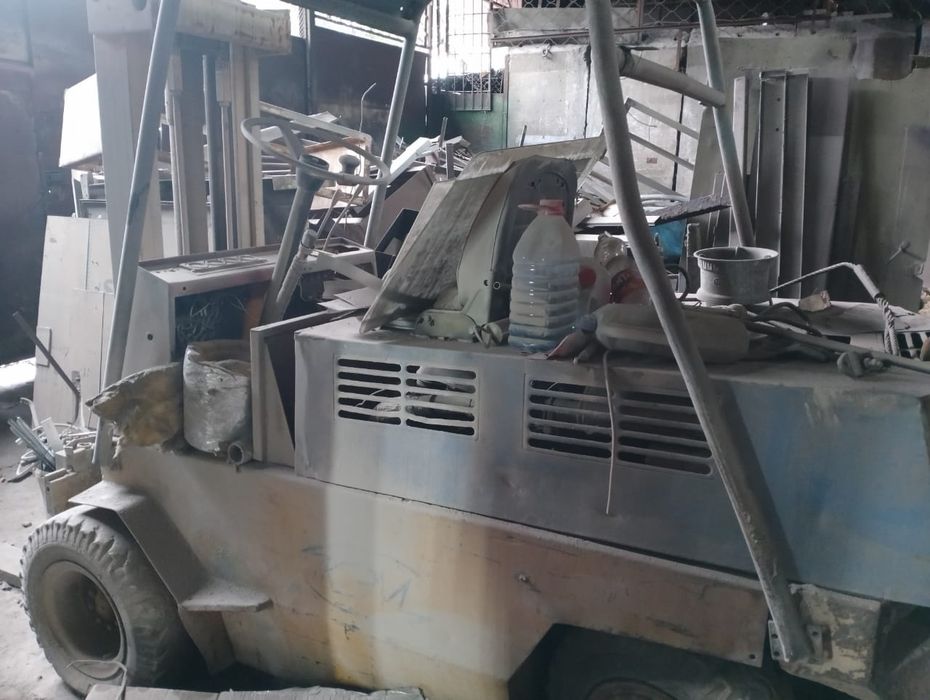 Продам кару вилочный погрузчик