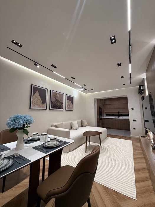 Продаётся квартира Мирабадский р-н Евроремонт 2в3/3/4 метро Ойбек