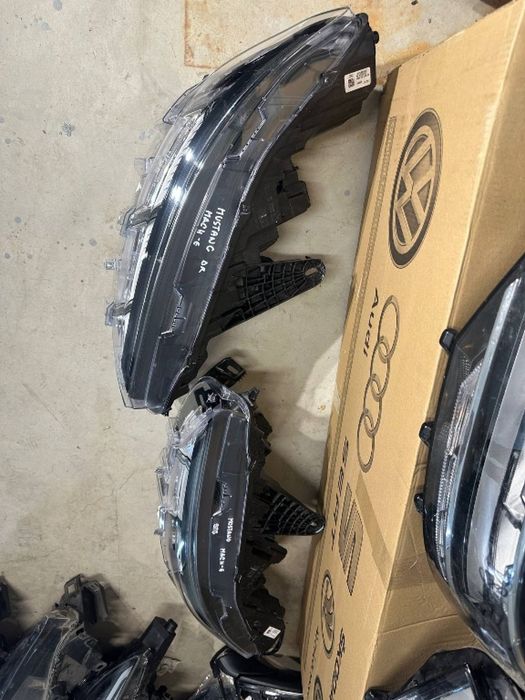 Far stanga / far dreapta Ford Mustang MACH-E MACHE 2021/2022/2023/2024
