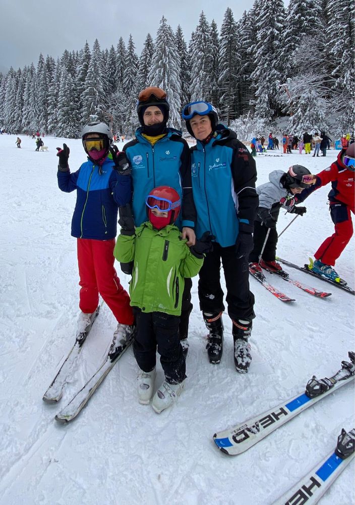 Căutam colegi Monitor/instructorii ski și snowboard