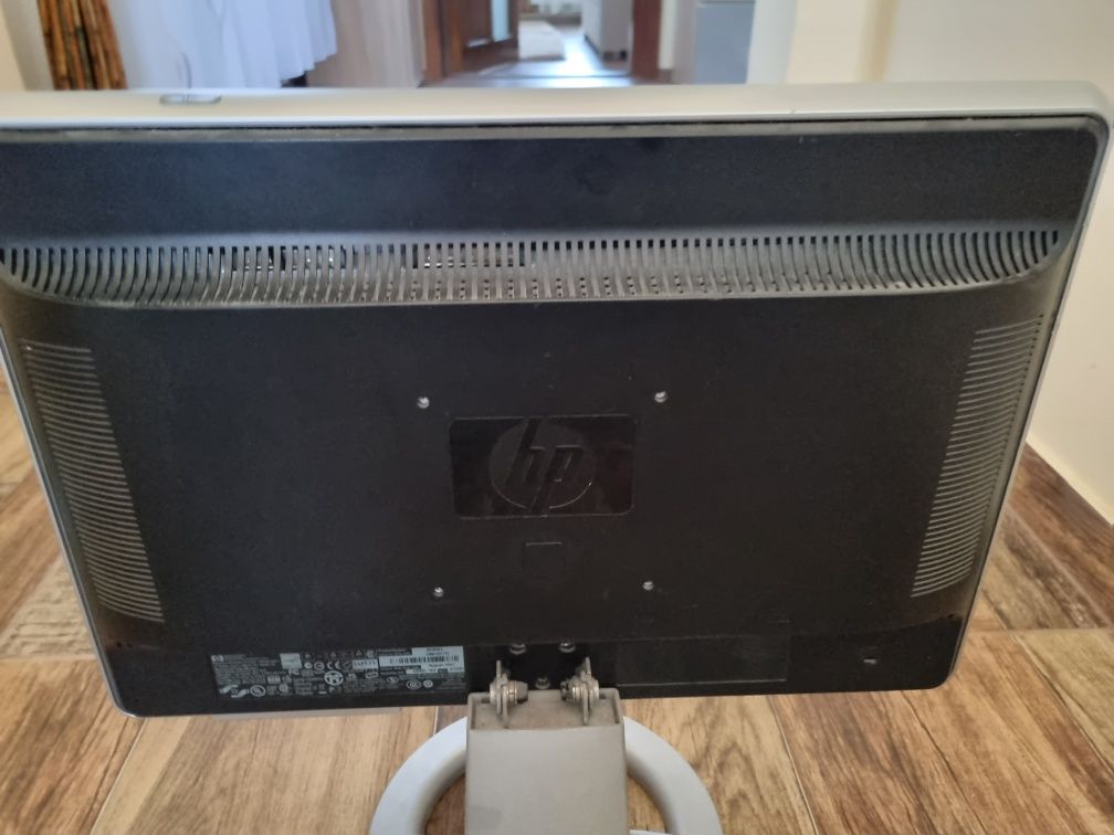 Monitor LCD HP 20