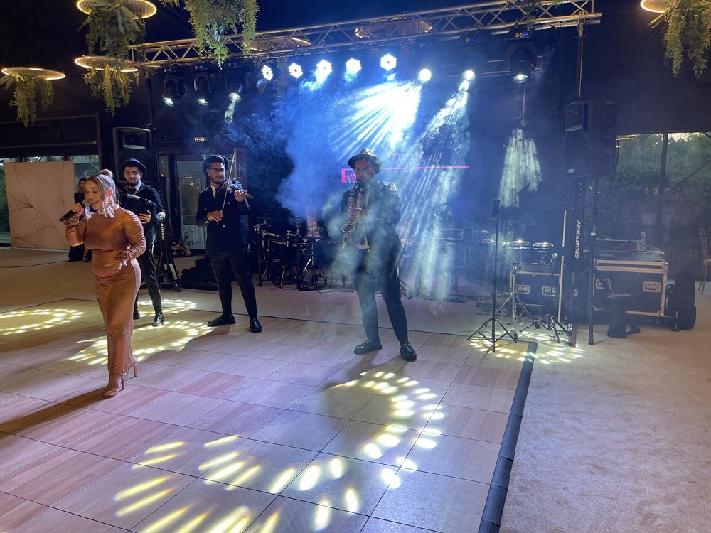 Se inchiriaza ecran led / schela de lumini / scena /