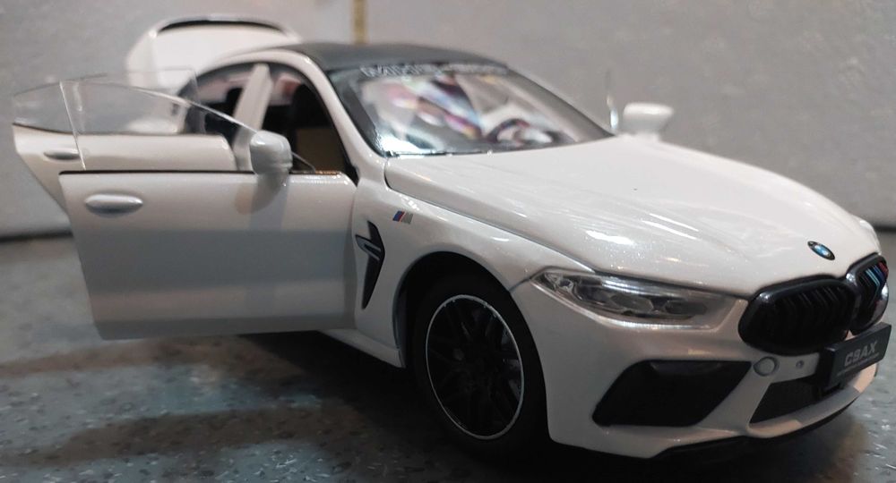 Macheta Metal BMW scara1.24 BMW Mercedes Audi Toyota Bentley Tesla